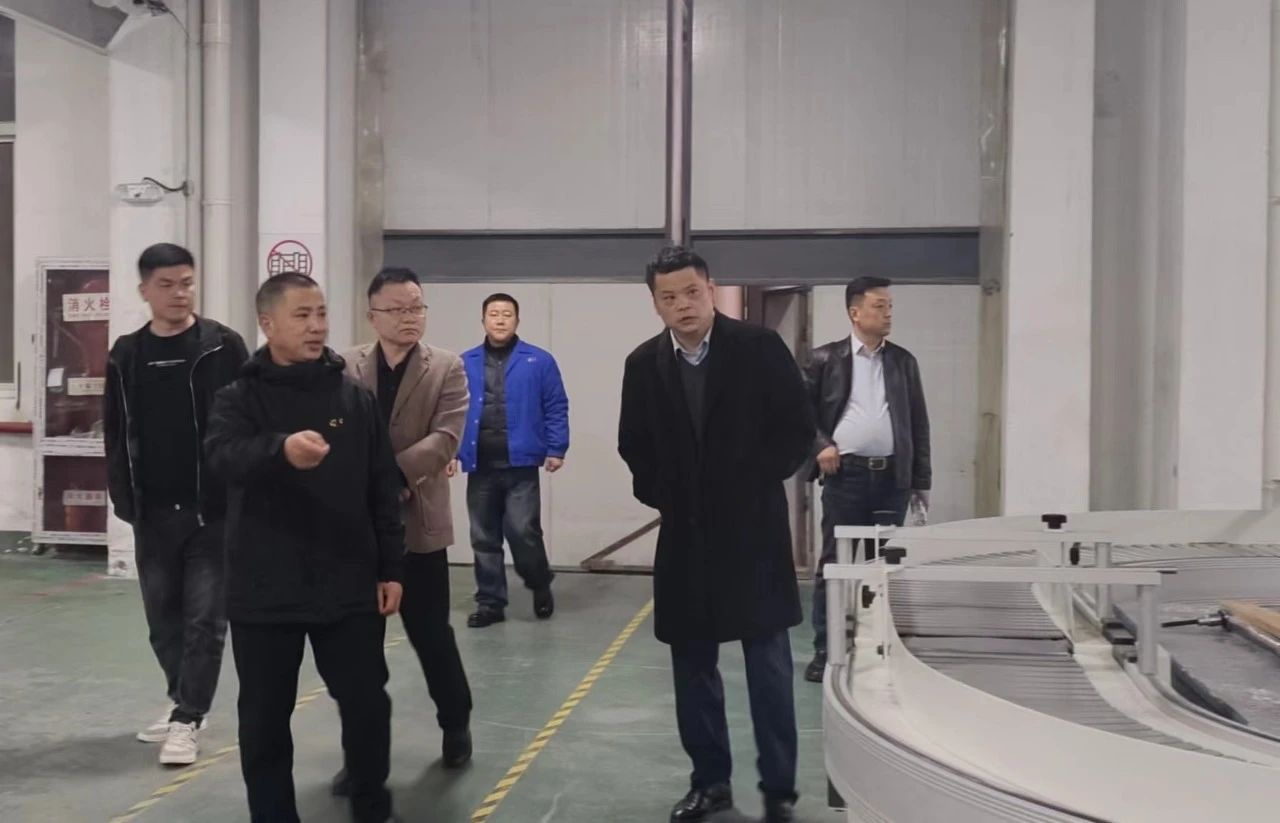 山東新坐標教育發(fā)展集團赴新華企業(yè)考察交流